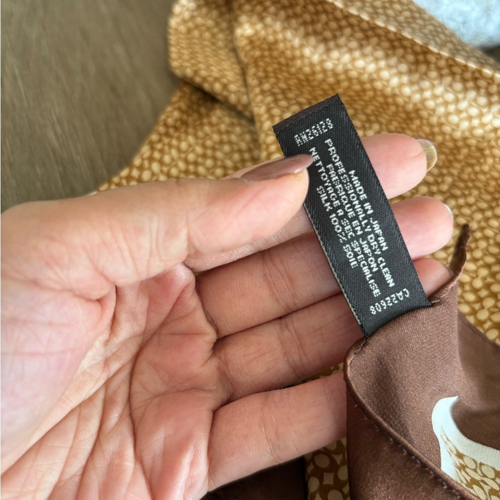 Coach handkerchief/scarf 100% silk - Picture 5 of 5